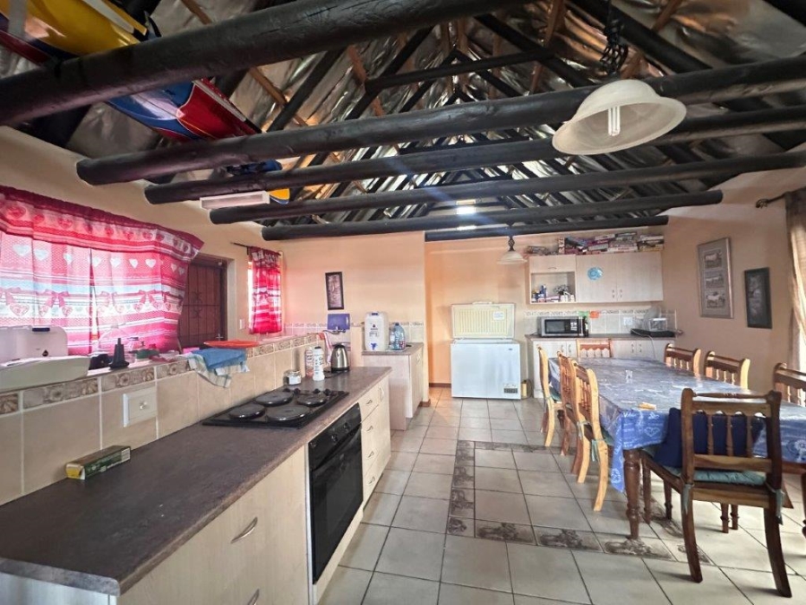 5 Bedroom Property for Sale in Stilbaai Wes Western Cape